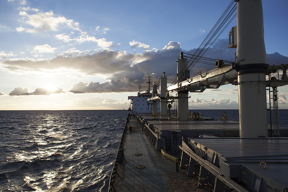 How to resolve fan stall issues during the operation of marine fans?